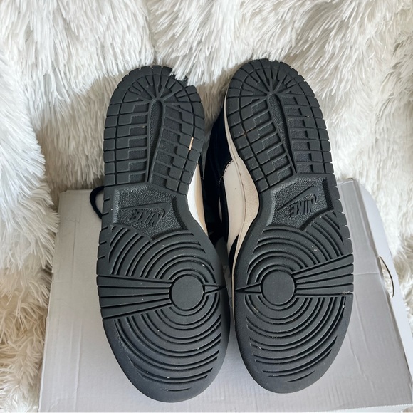 Nike Dunk Low Panda - Picture 4 of 4